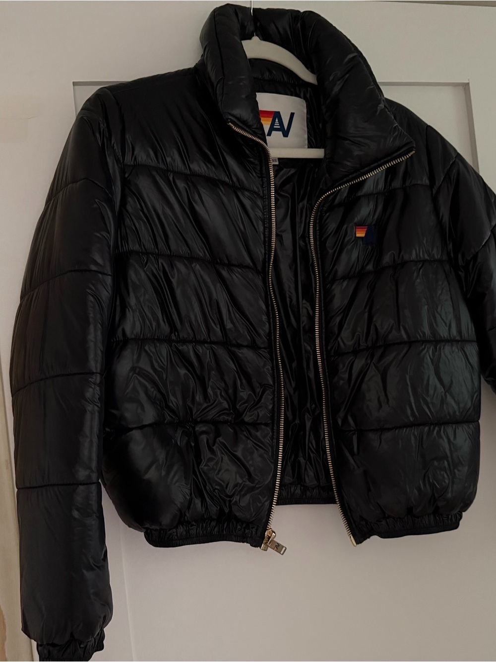 BOLT LUXE APRES PUFFER JACKET - GLOSSY BLACK